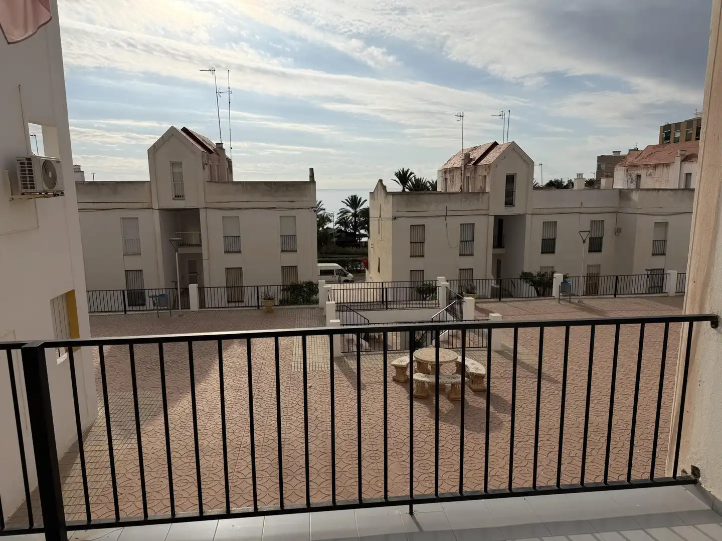 Außenansicht von Wohnung zur Miete in Pulpí mit Klimaanlage, Heizung und Terrasse