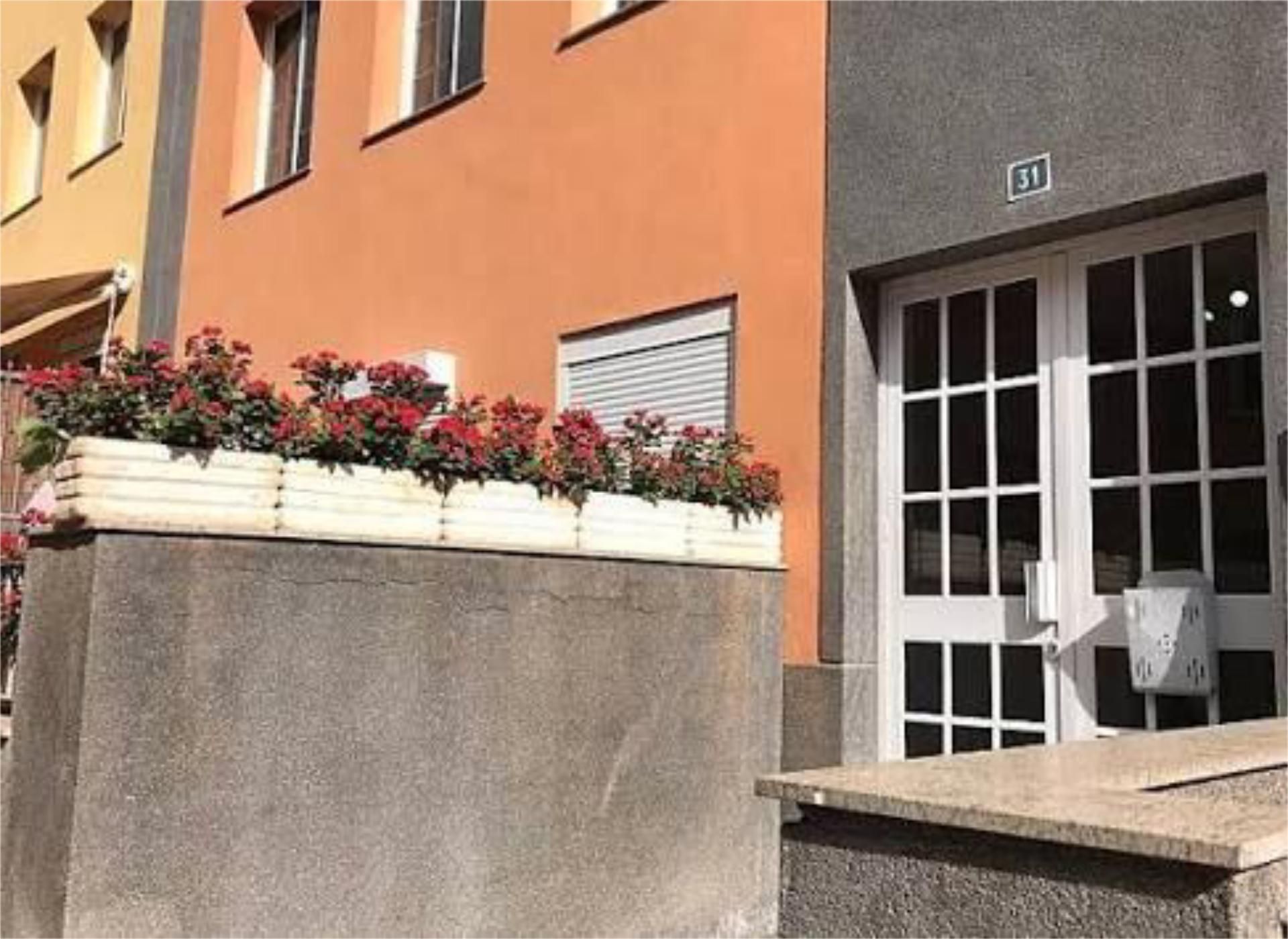 Apartament de lloguer a San Isidro Vista exterior de Apartament de lloguer en Granadilla de Abona amb Jardí privat, Terrassa i Traster