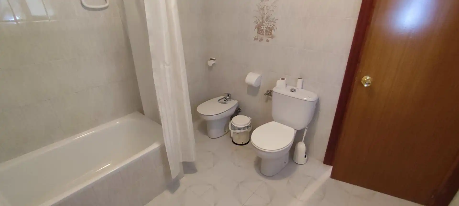 Wohnung zum Verkauf in Avenida de Andalucia, 45, Guarromán Badezimmer von Wohnung zum Verkauf in Guarromán mit Terrasse und Balkon