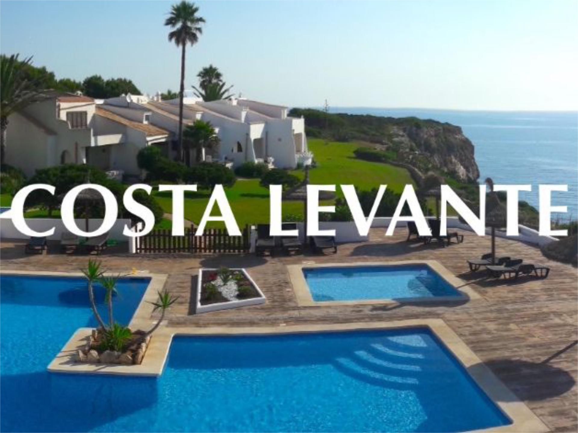 Vista exterior de Apartament per a compartir en Felanitx amb Calefacció, Terrassa i Piscina