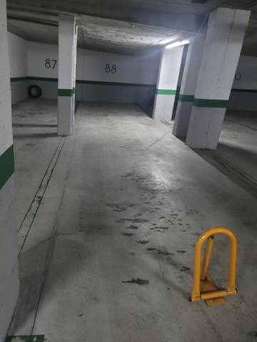 Garaje en Alquiler en Calle Mercedes Formica, 1 en Montecillo