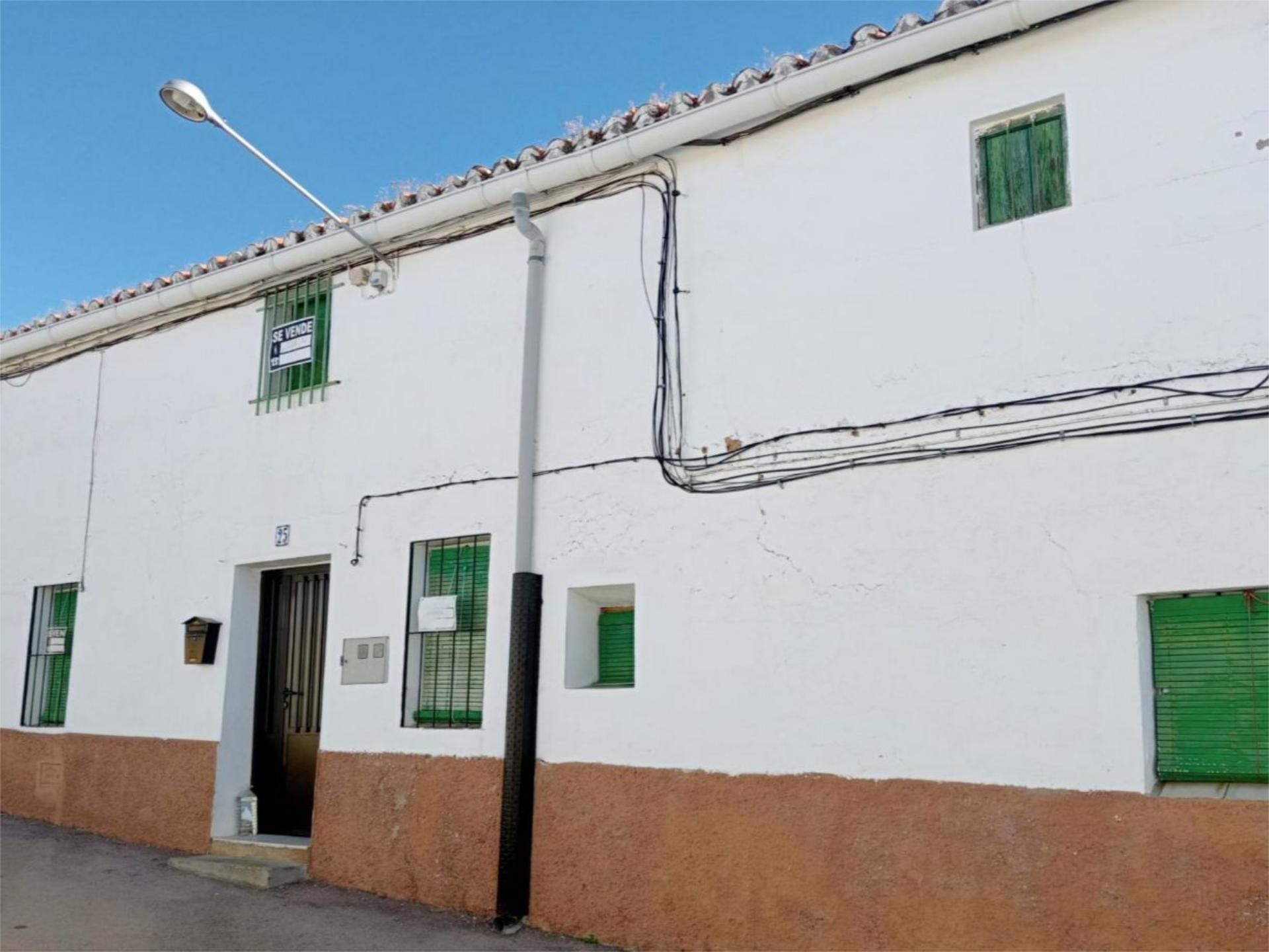 Vista exterior de Casa adosada en venda en Madroñera