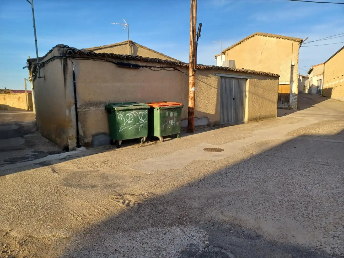 Vista exterior de Casa o chalet en venta en Villafáfila con Trastero, Horno y Lavadora