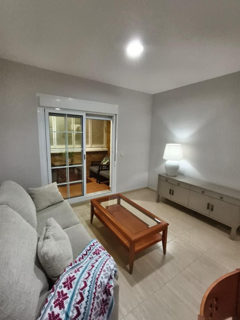 Flat to rent in Calle de los Escoceses, 2, Aguadulce Sur Living room of Flat to rent in Roquetas de Mar with Air Conditioner, Heating and Private garden