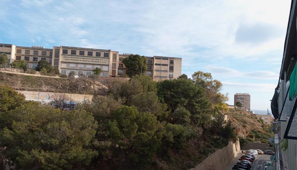 Pis de lloguer a Calle Foguerer Ramón Guilabert, 8, Barrio de San Blas, Alicante / Alacant - imatge 1 Foto 1 de Pis de lloguer a Calle Foguerer Ramón Guilabert, 8, Barrio de San Blas, Alicante / Alacant