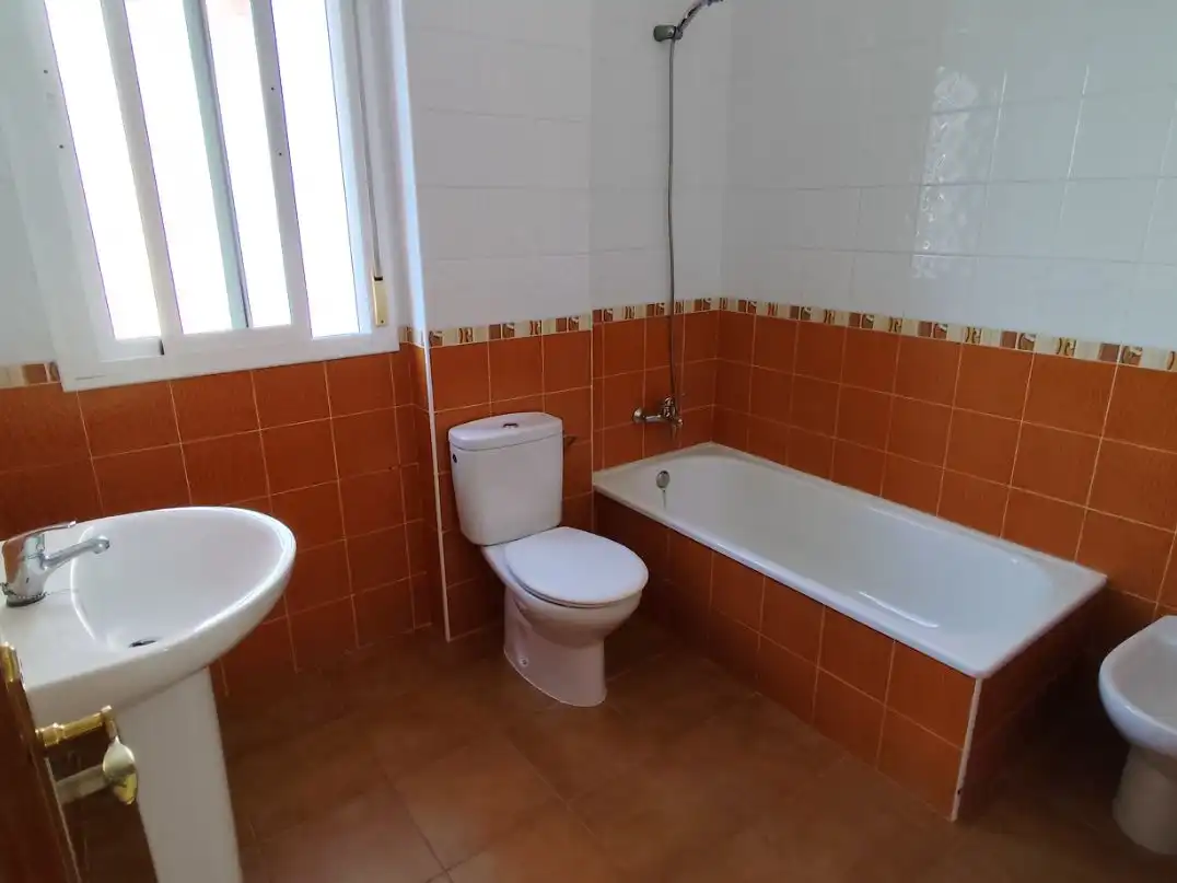 Detached homes for sale in Calle Servando López de Soria, El Cuervo de Sevilla Bathroom of Detached homes for sale in El Cuervo de Sevilla with Terrace and Balcony