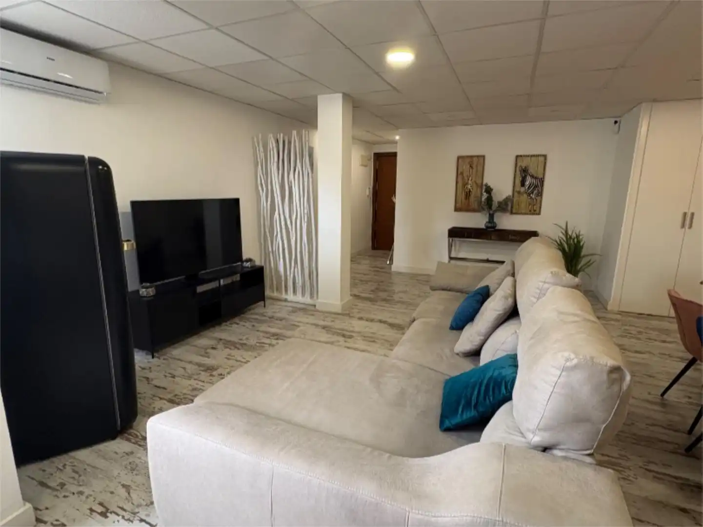 Loft de alquiler en Calle Reyes Católicos, 17, Ensanche - Diputación Sala de estar de Loft de alquiler en Alicante / Alacant con Aire acondicionado, Calefacción y Parquet