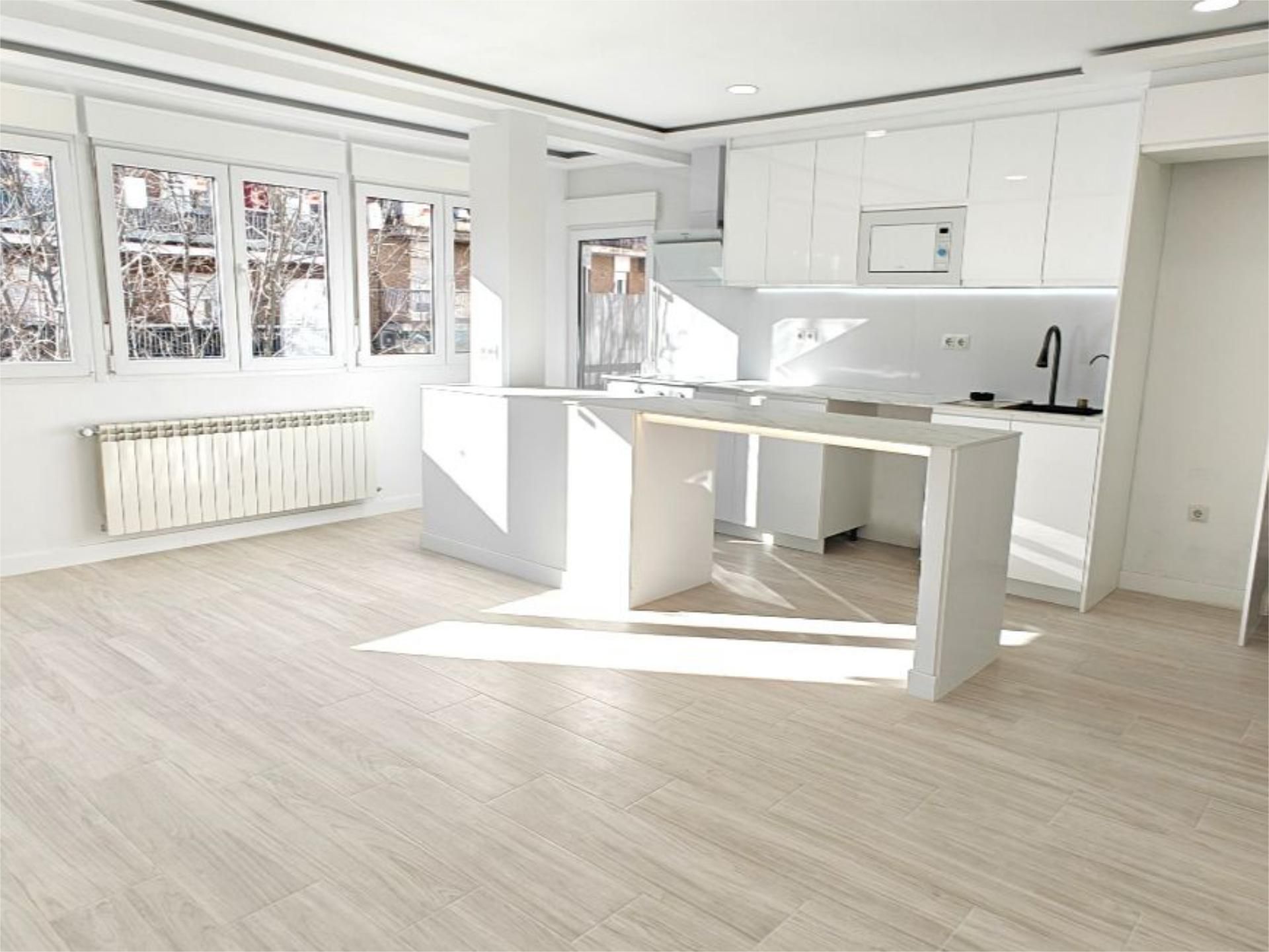 Cuina de Pis en venda en  Madrid Capital amb Terrassa