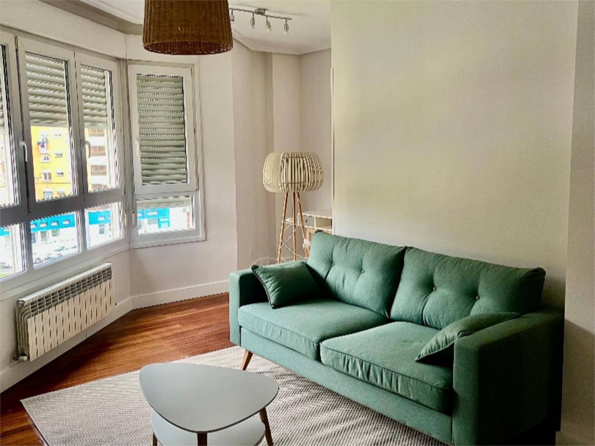 Living room of Flat to rent in Erandio  with Storage room, Furnished and Community parking