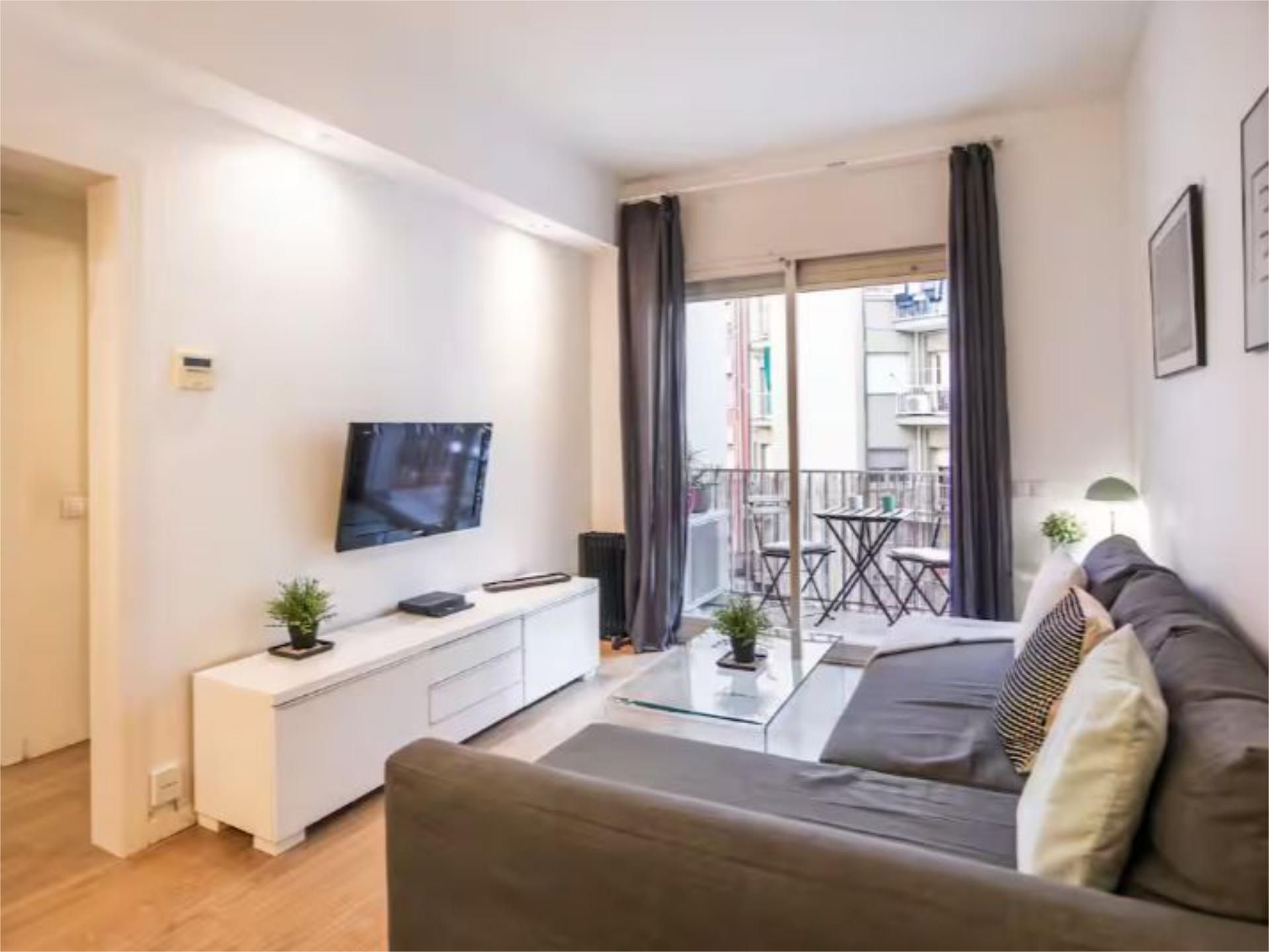 Duplex for sale in Carrer del Sud, 14, Centre Living room of Duplex for sale in Figueres with Air Conditioner, Terrace and Balcony