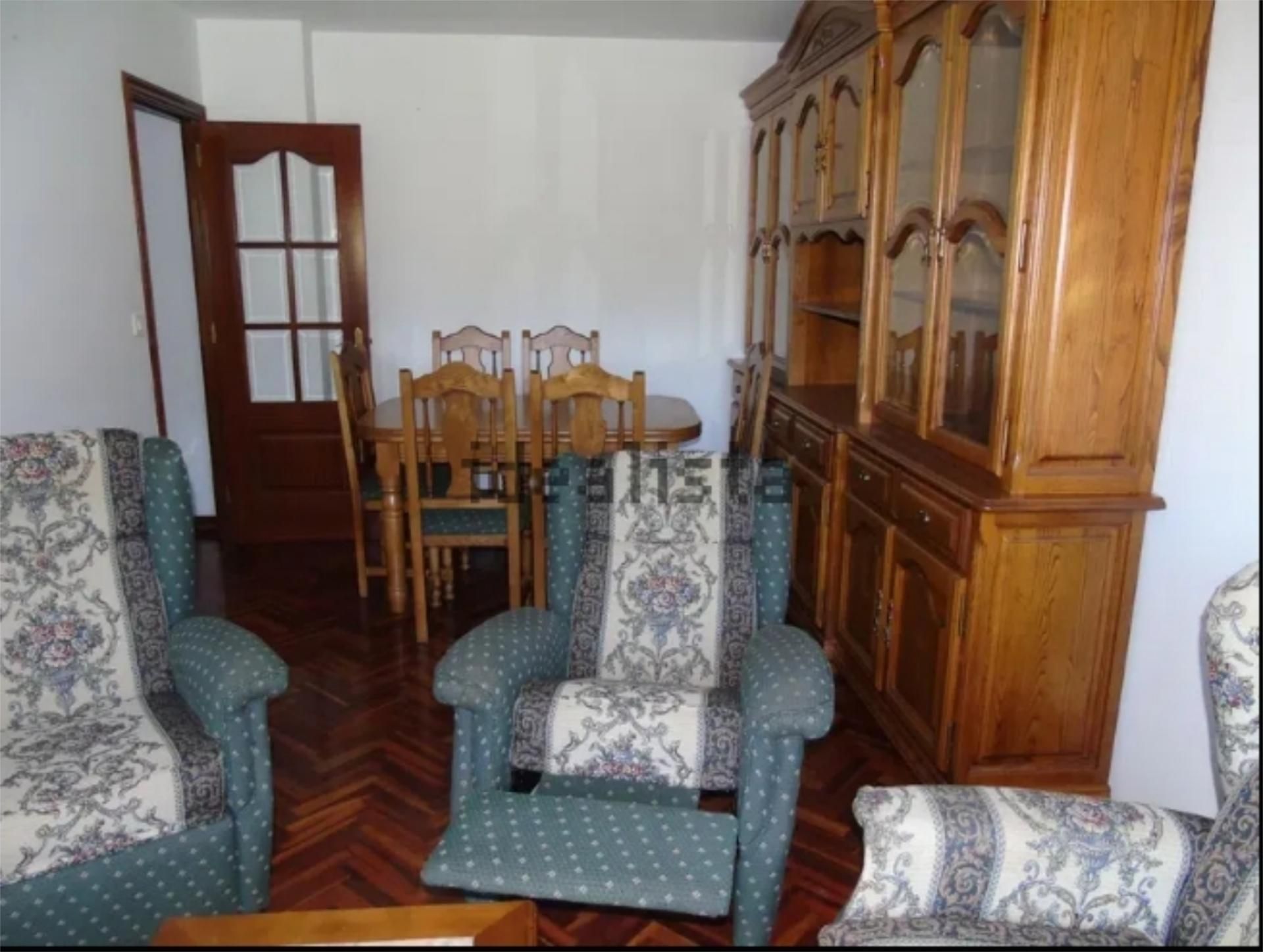 Flat to rent in Avenida Rosalia de Castro, 46, Sada (A Coruña) Dining room of Flat to rent in Sada (A Coruña) with Heating, Parquet flooring and Storage room