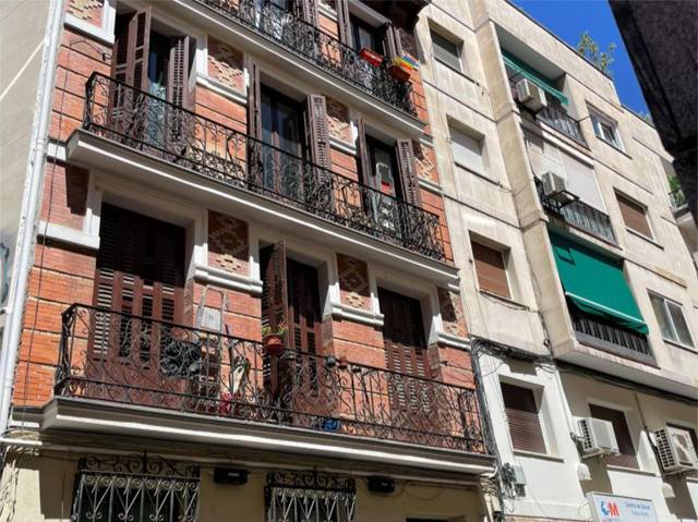 Ático en Alquiler en Calle del Norte, 17 en Universidad - Malasaña