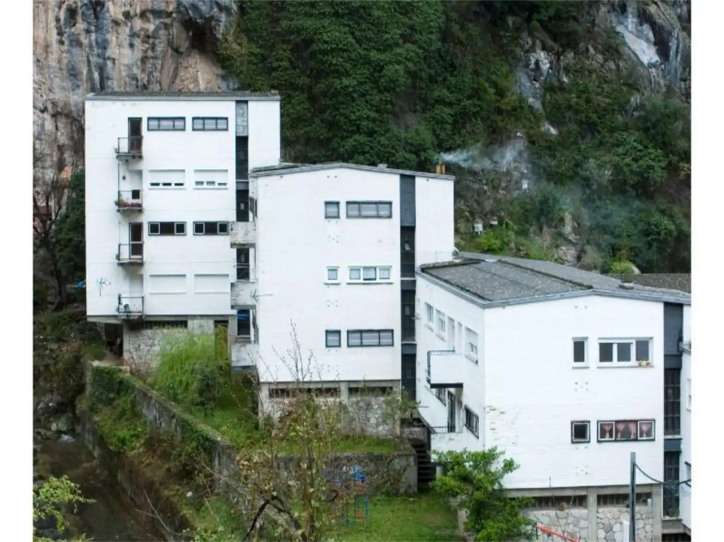 Flat for sale in Barrio la Hermida, 53, Peñarrubia Exterior view of Flat for sale in Peñarrubia with Storage room, Furnished and Community parking