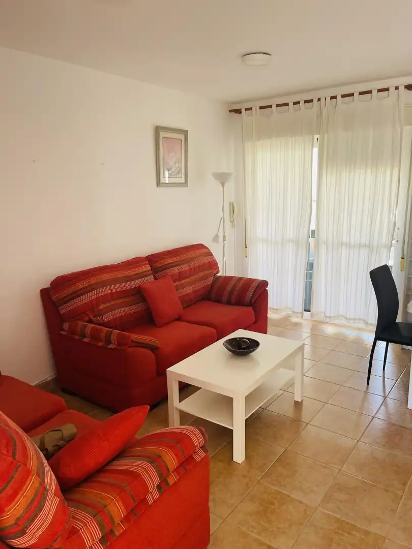 Wohnung zur Miete in Calle Asunción, 6, La Barrosa Wohnzimmer von Wohnung zur Miete in Chiclana de la Frontera mit Klimaanlage, Heizung und Privatgarten