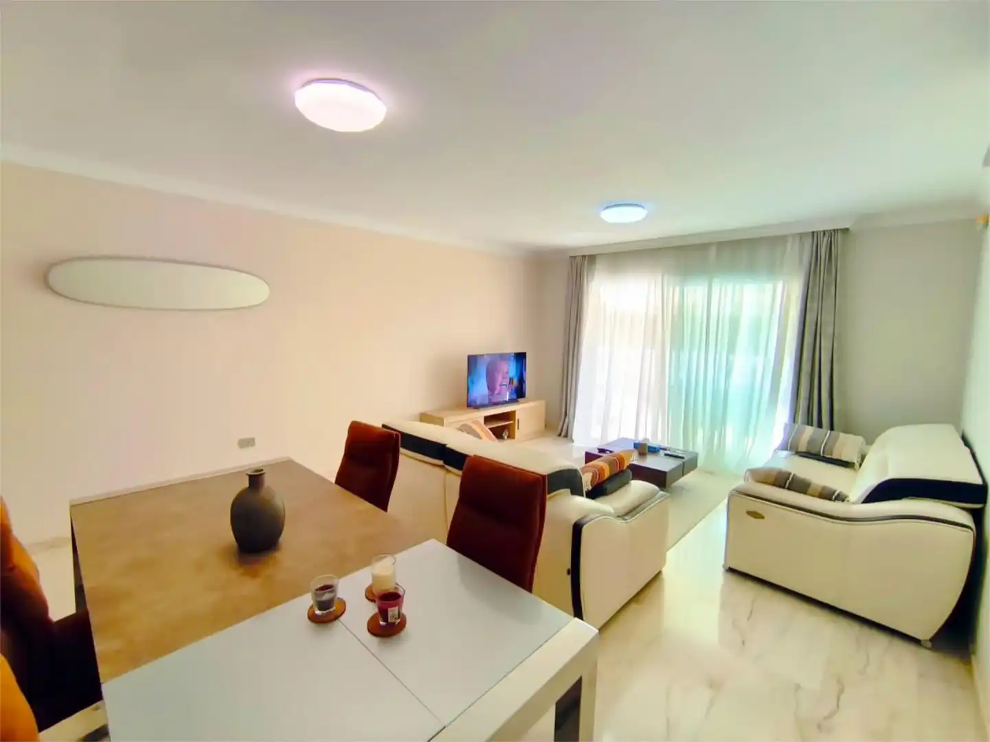 Apartament de lloguer a Calle Petunia, 3, Puerto de Santiago Sala d'estar de Apartament de lloguer en Santiago del Teide amb Aire condicionat, Terrassa i Piscina