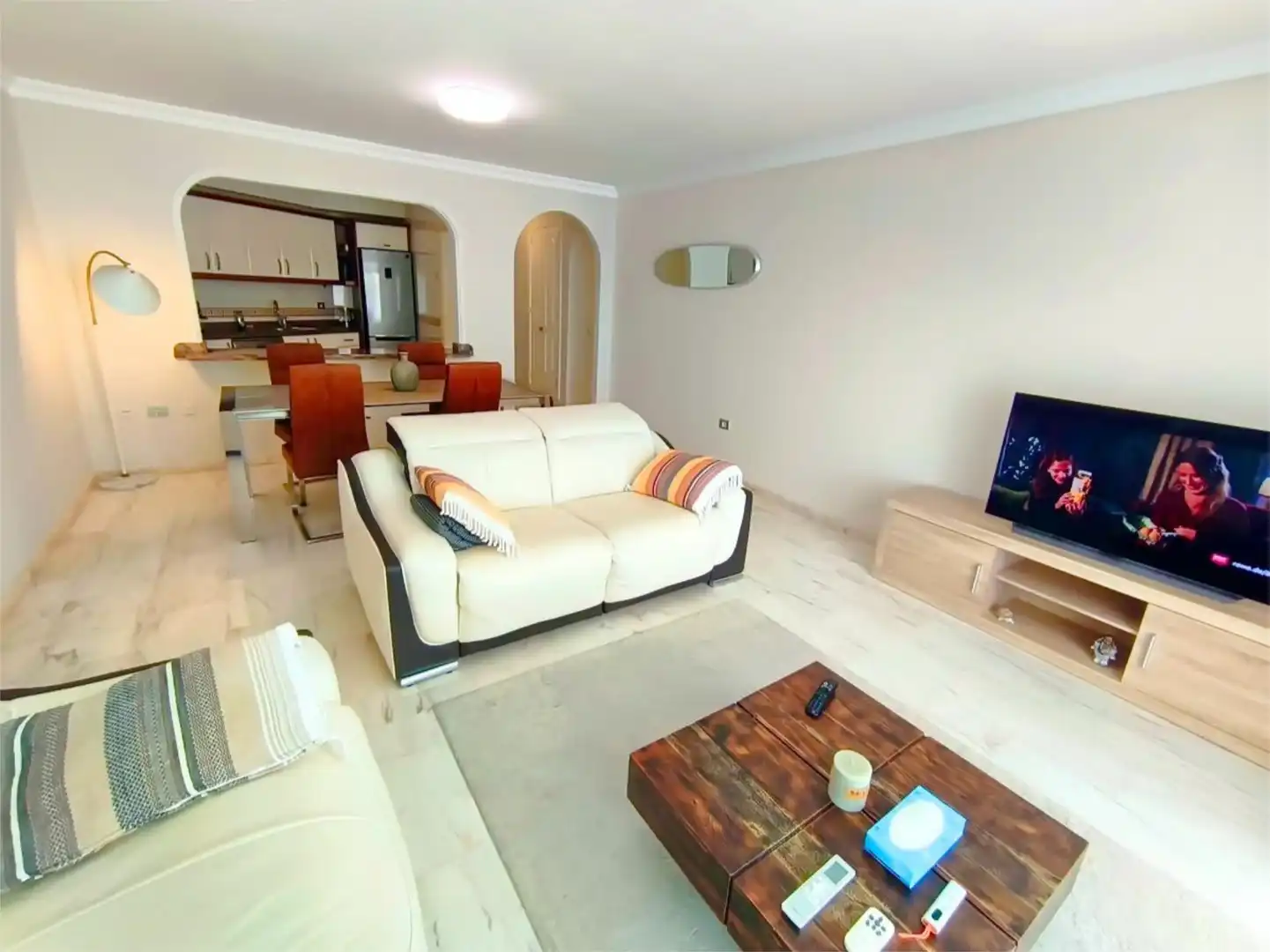 Apartament de lloguer a Calle Petunia, 3, Puerto de Santiago Sala d'estar de Apartament de lloguer en Santiago del Teide amb Aire condicionat, Terrassa i Piscina