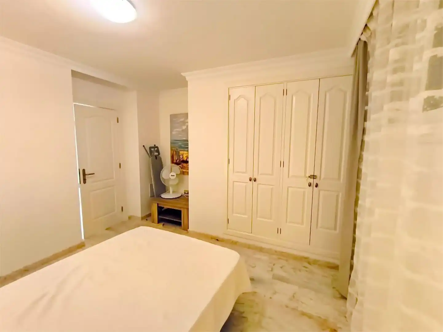 Apartament de lloguer a Calle Petunia, 3, Puerto de Santiago Dormitori de Apartament de lloguer en Santiago del Teide amb Aire condicionat, Terrassa i Piscina