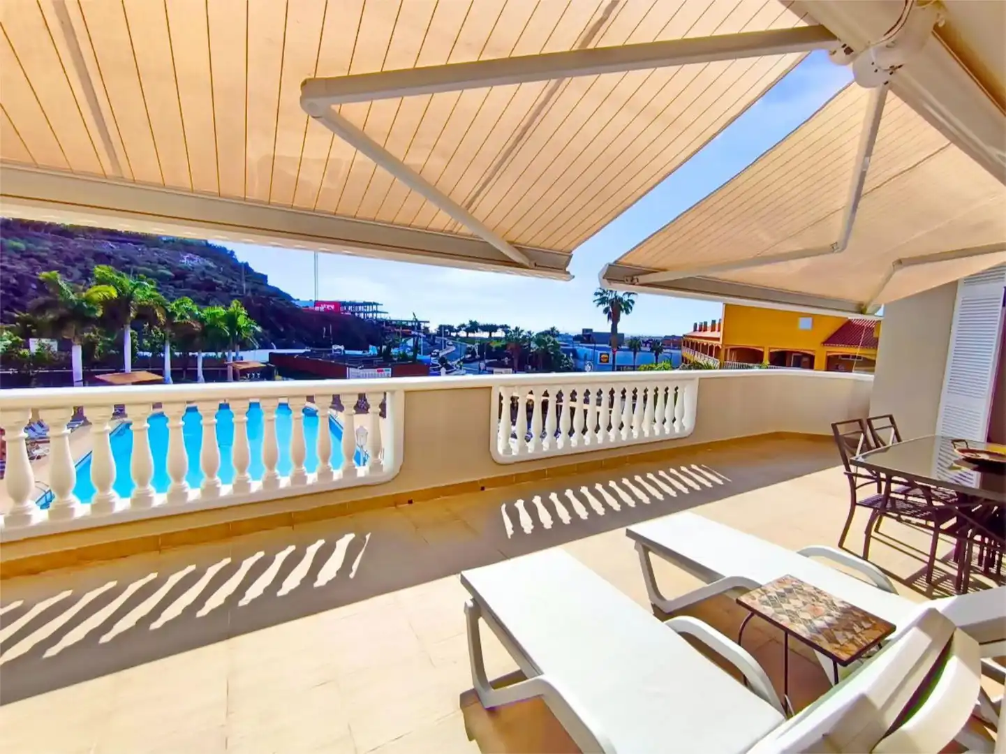 Apartament de lloguer a Calle Petunia, 3, Puerto de Santiago Terrassa de Apartament de lloguer en Santiago del Teide amb Aire condicionat, Terrassa i Piscina