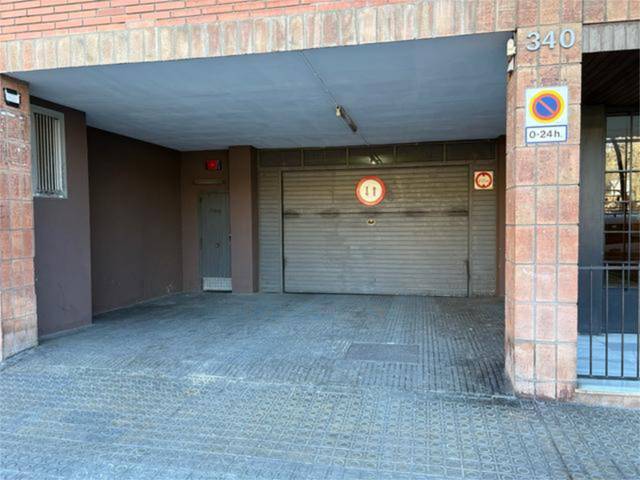 Garaje en Alquiler en El Baix Guinardó
