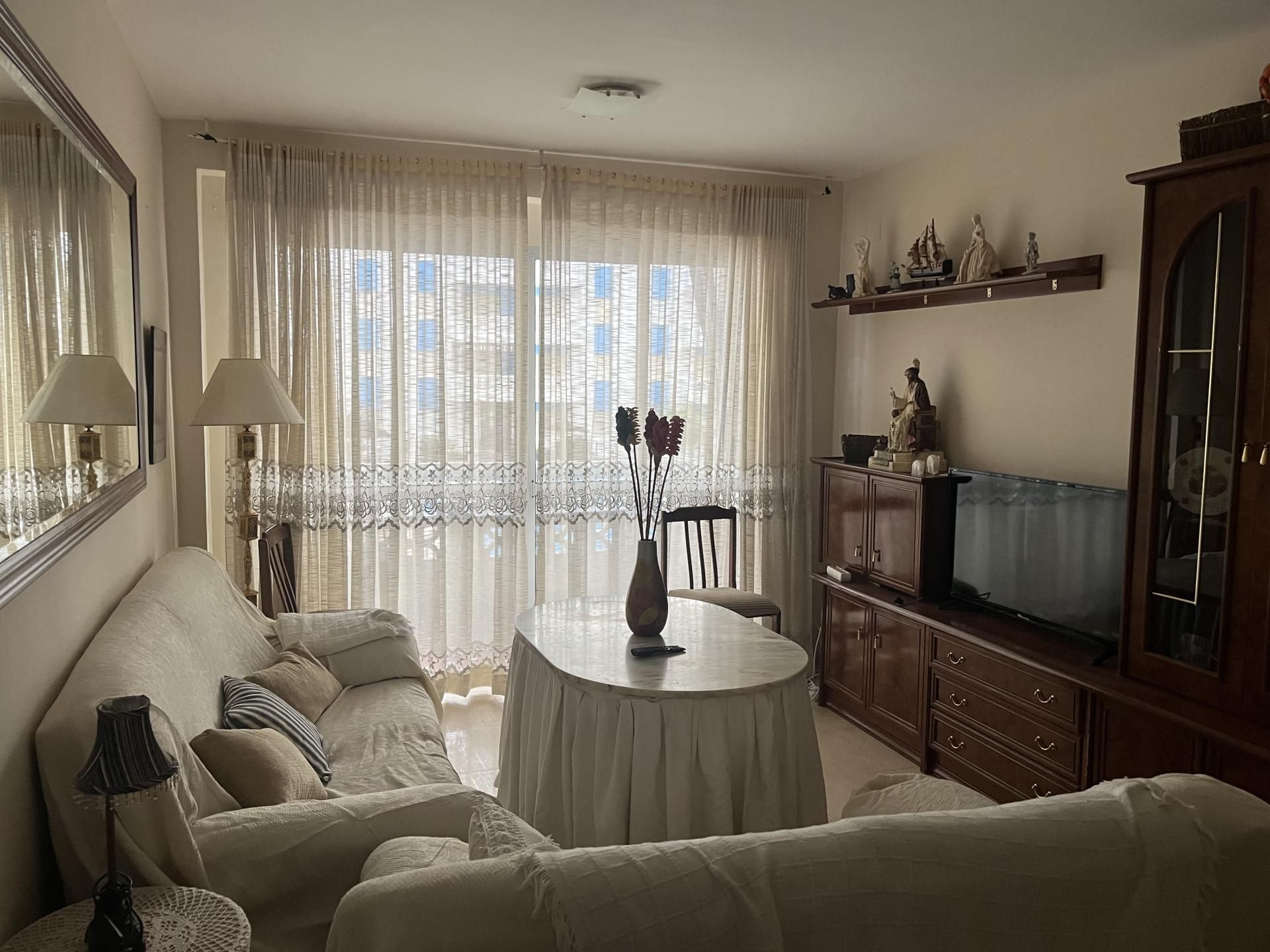 Flat for sale in Avenida de Sevilla, 48a, Playa de la Regla Living room of Flat for sale in Chipiona with Terrace, Swimming Pool and Balcony
