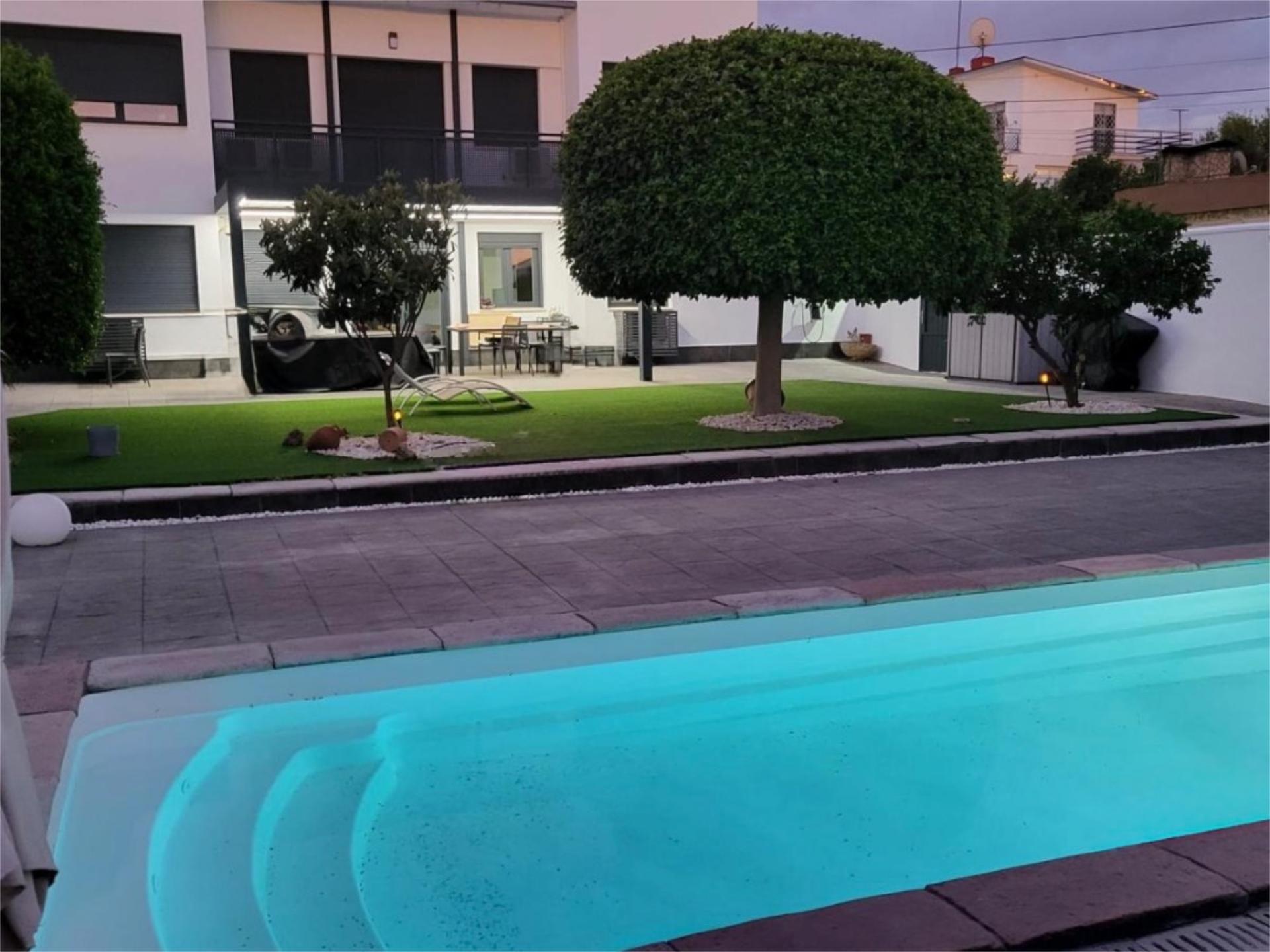 House or chalet for sale in Calle Elvirita, 26, Oromana Swimming pool of House or chalet for sale in Alcalá de Guadaira