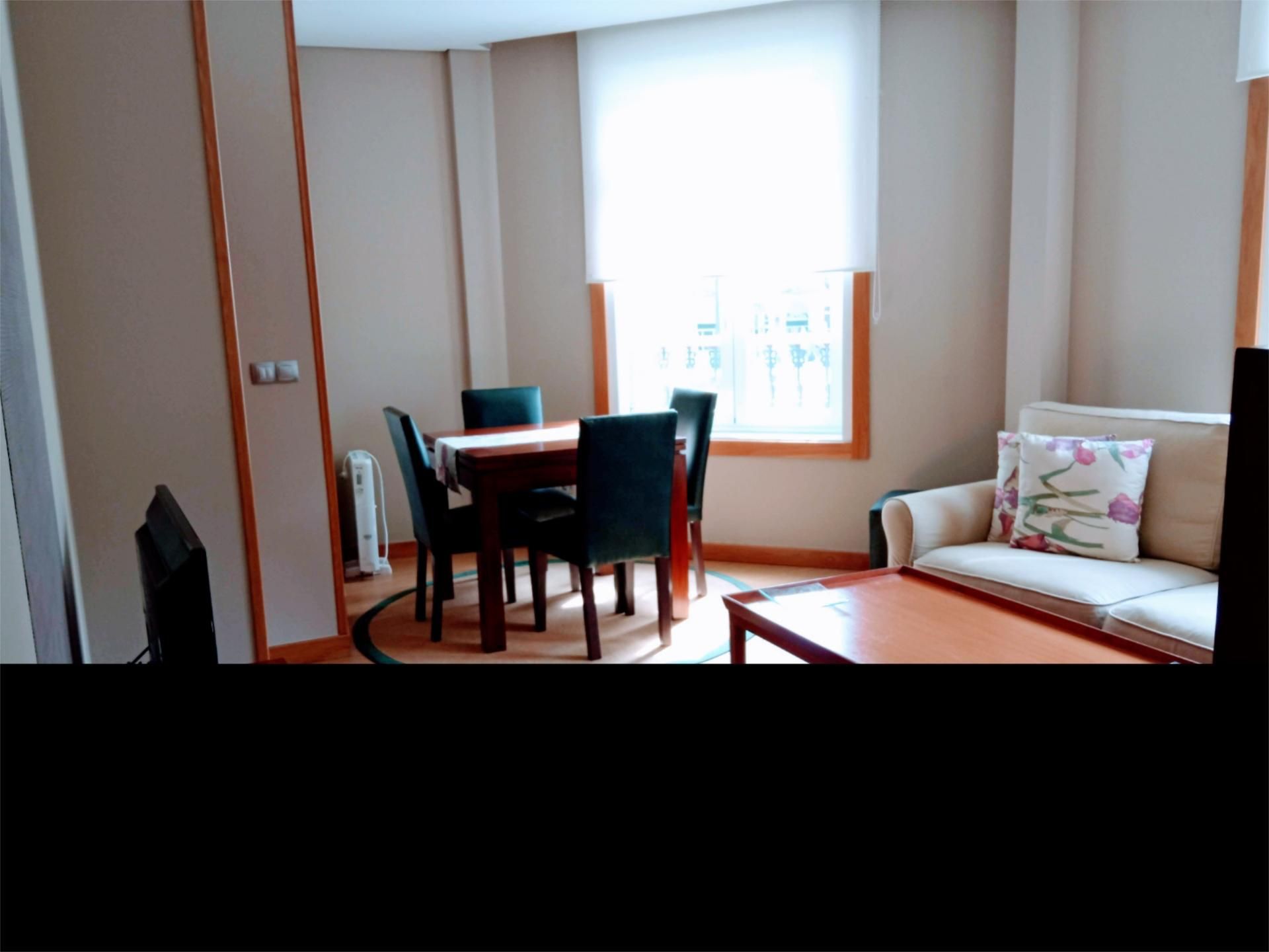 Apartment to rent in Rúa Carral, Centro - Areal Living room of Apartment to rent in Vigo with Heating, Parquet flooring and Furnished