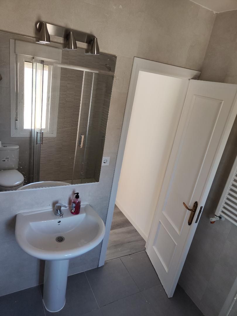 Bany de Pis en venda en Serracines amb Terrassa i Balcó