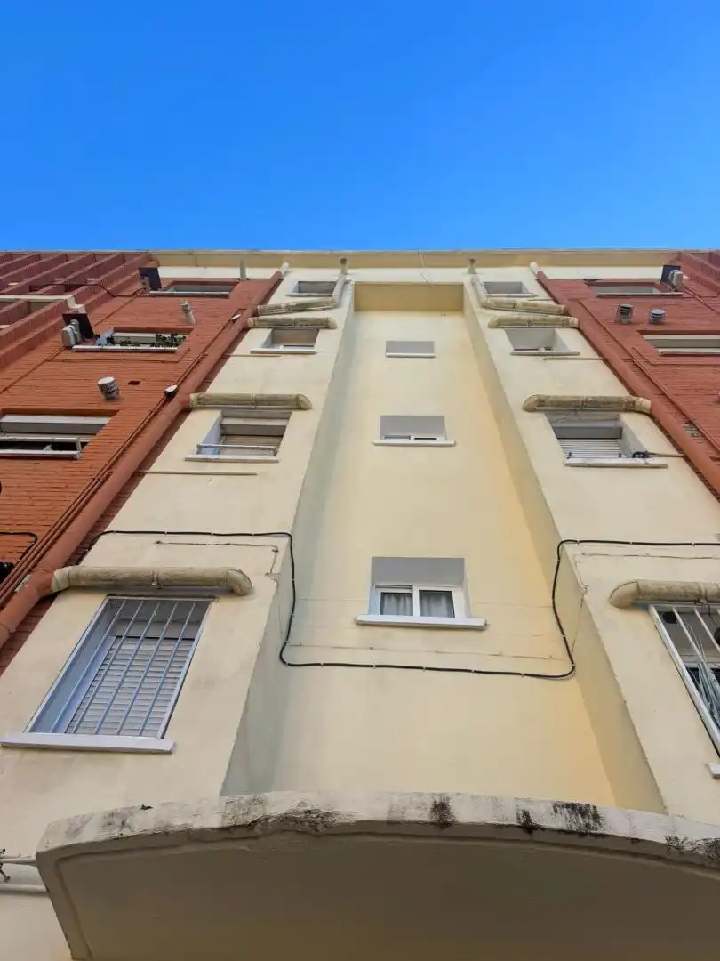 Flat for sale in Carrer de Les Tres Forques, 54, Barrio de Patraix Exterior view of Flat for sale in Valencia Capital with Air Conditioner and Balcony