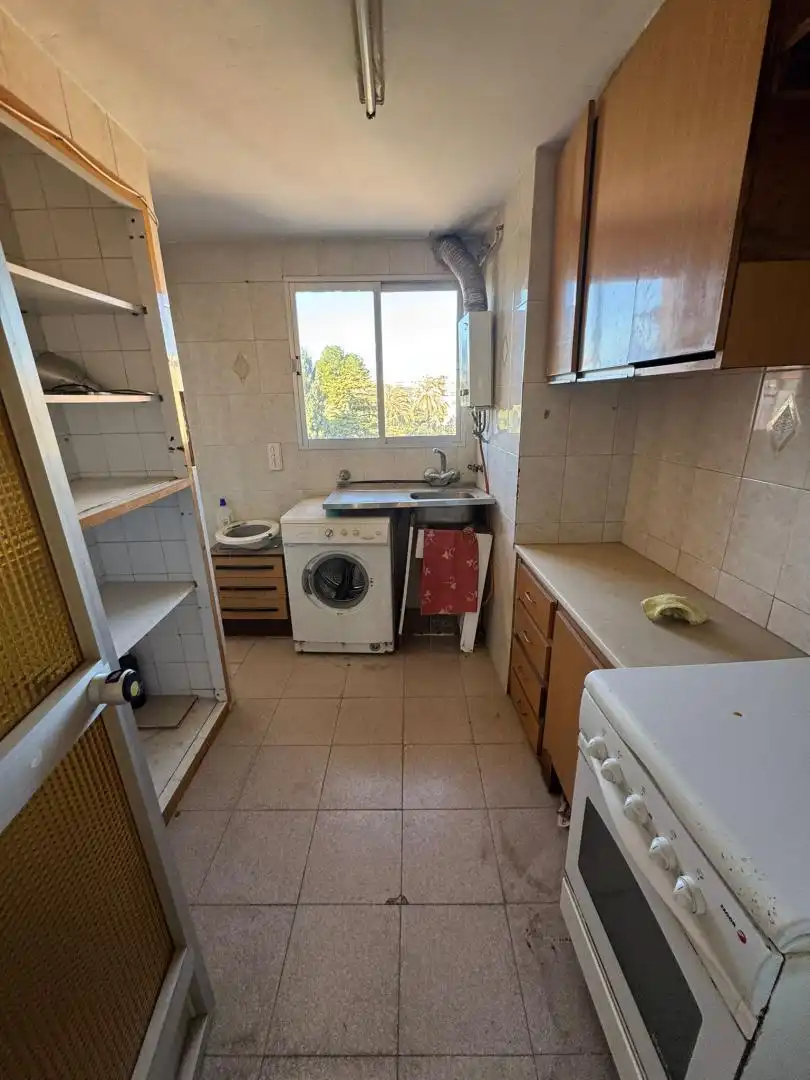 Flat for sale in Carrer de Les Tres Forques, 54, Barrio de Patraix Kitchen of Flat for sale in Valencia Capital with Air Conditioner and Balcony