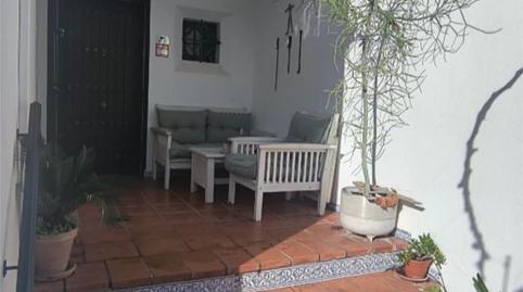 Foto 2 de Casa adosada de alquiler en Calle Tulipán, 4, Cavaleri, Mairena del Aljarafe
