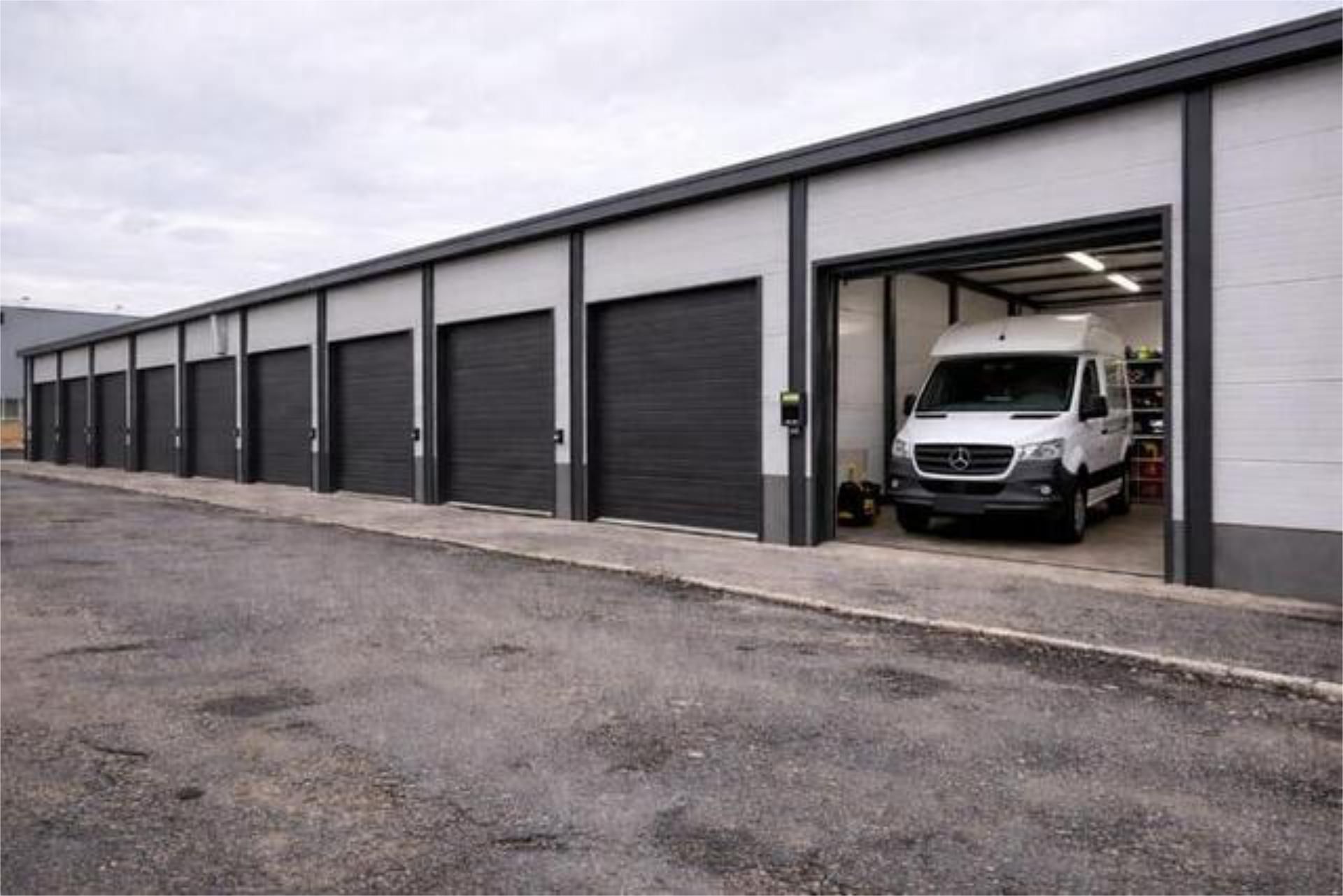 Exterior view of Premises to rent in Valle de Egüés / Eguesibar