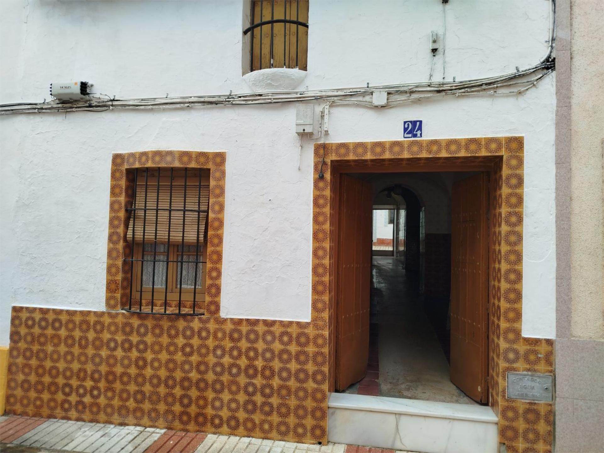 Vista exterior de Pis en venda en Salvaleón amb Terrassa