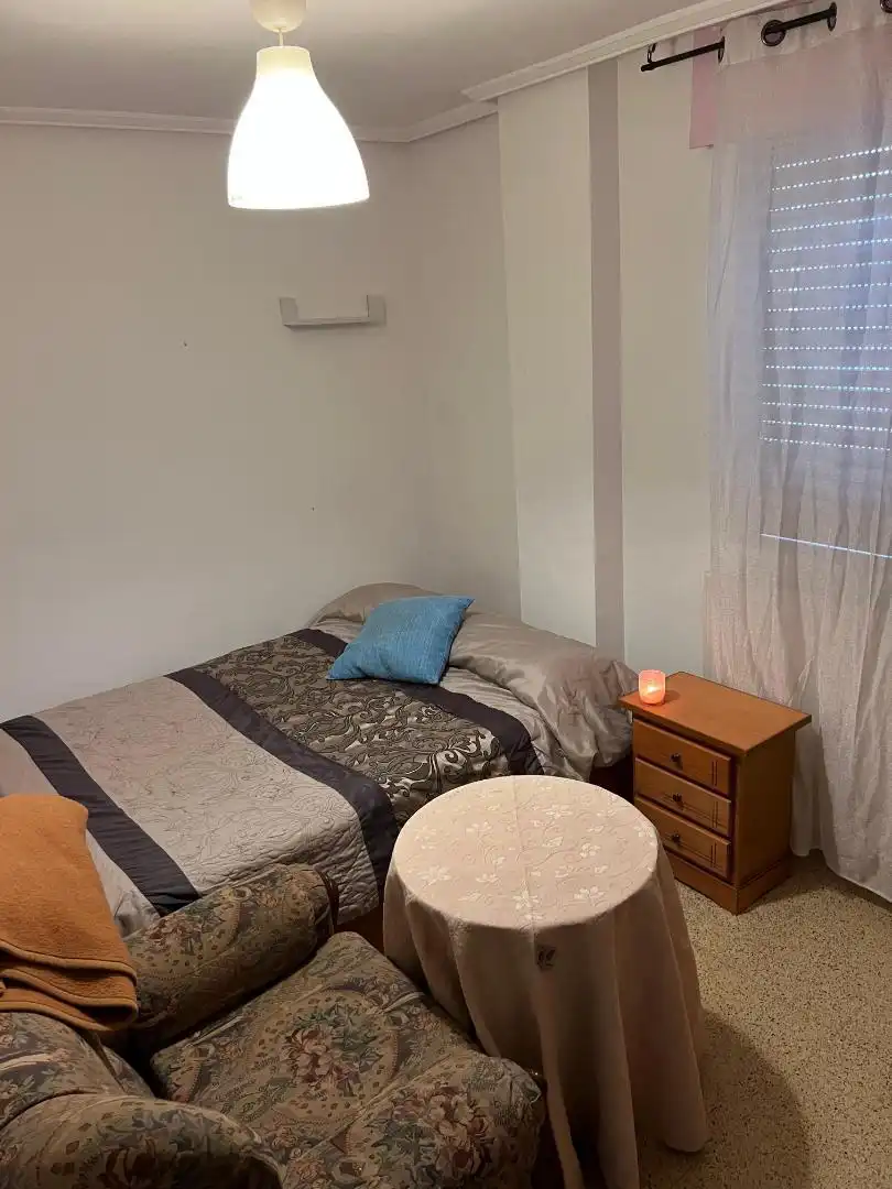 Room in Travesia San Fernando, 1, Bezana - Prezanes Bedroom of Flat for share in Santa Cruz de Bezana