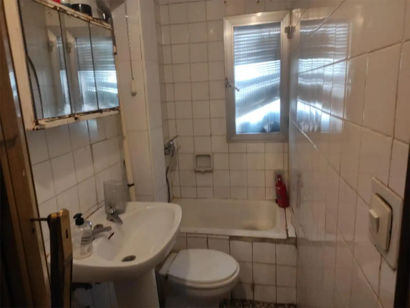 Baño de Piso en venta en Guadalajara con Terraza, Amueblado y Balcón