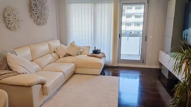 Piso en Venta en Carrer d'Antoni Puigvert, 1 en La Catalana