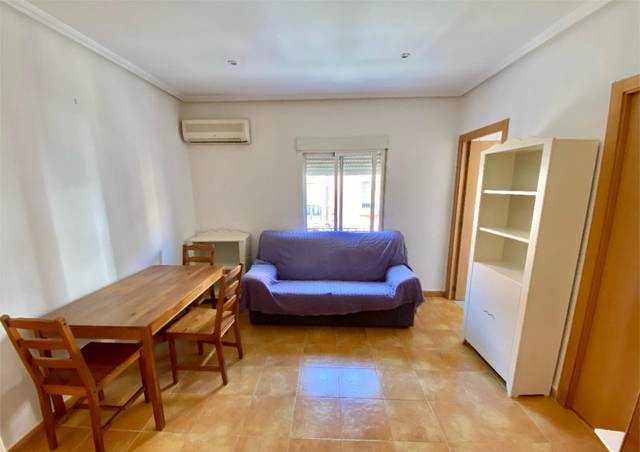 Piso en Venta en Calle de Madridejos, 17 en Moscardó