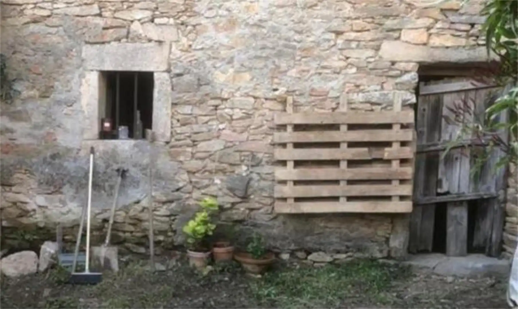 Vista exterior de Casa o xalet en venda en Lumbrales amb Jardí privat
