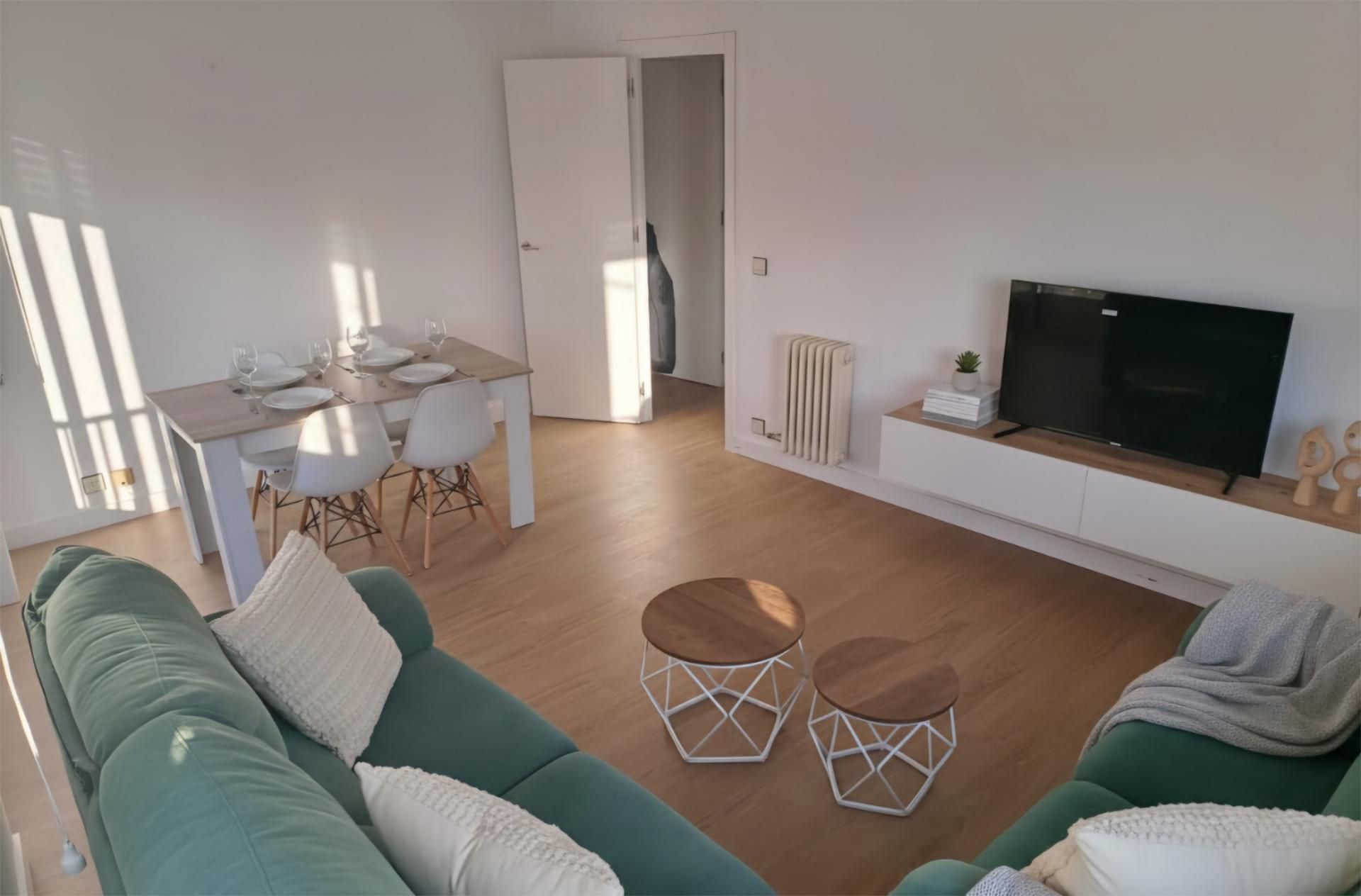 Sala de estar de Piso de alquiler en Ávila Capital con Calefacción, Parquet y Amueblado