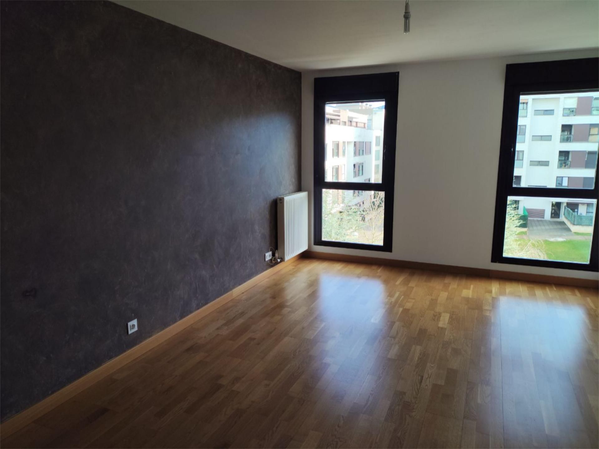 Dormitori de Pis en venda en Valle de Egüés / Eguesibar amb Balcó