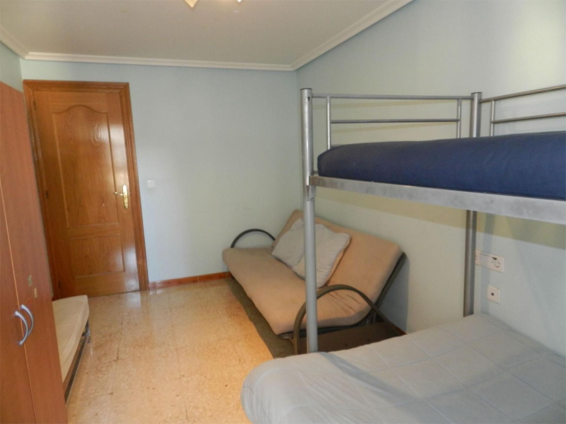 Flat to share in Carrer Indalecio Prieto, 45, Pla de Bon Repós