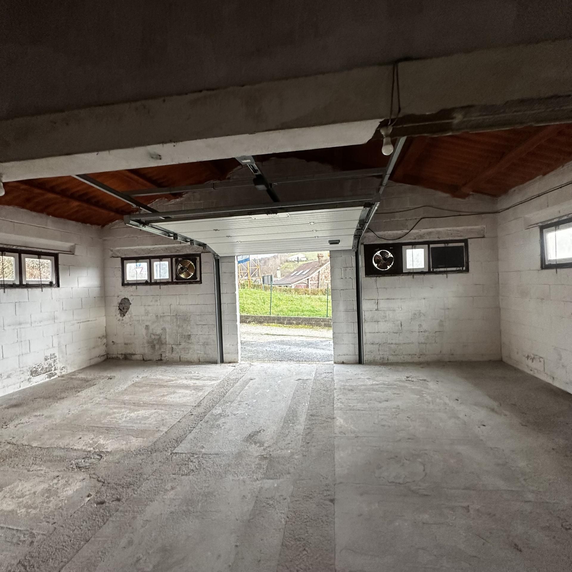 Parking of Box room to rent in Reocín