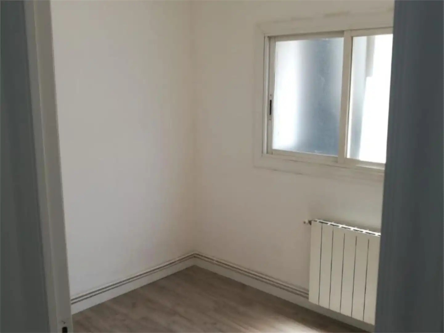 Piso en venta en N-150, 337, Els Merinals Habitación de Piso en venta en Sabadell con Balcón