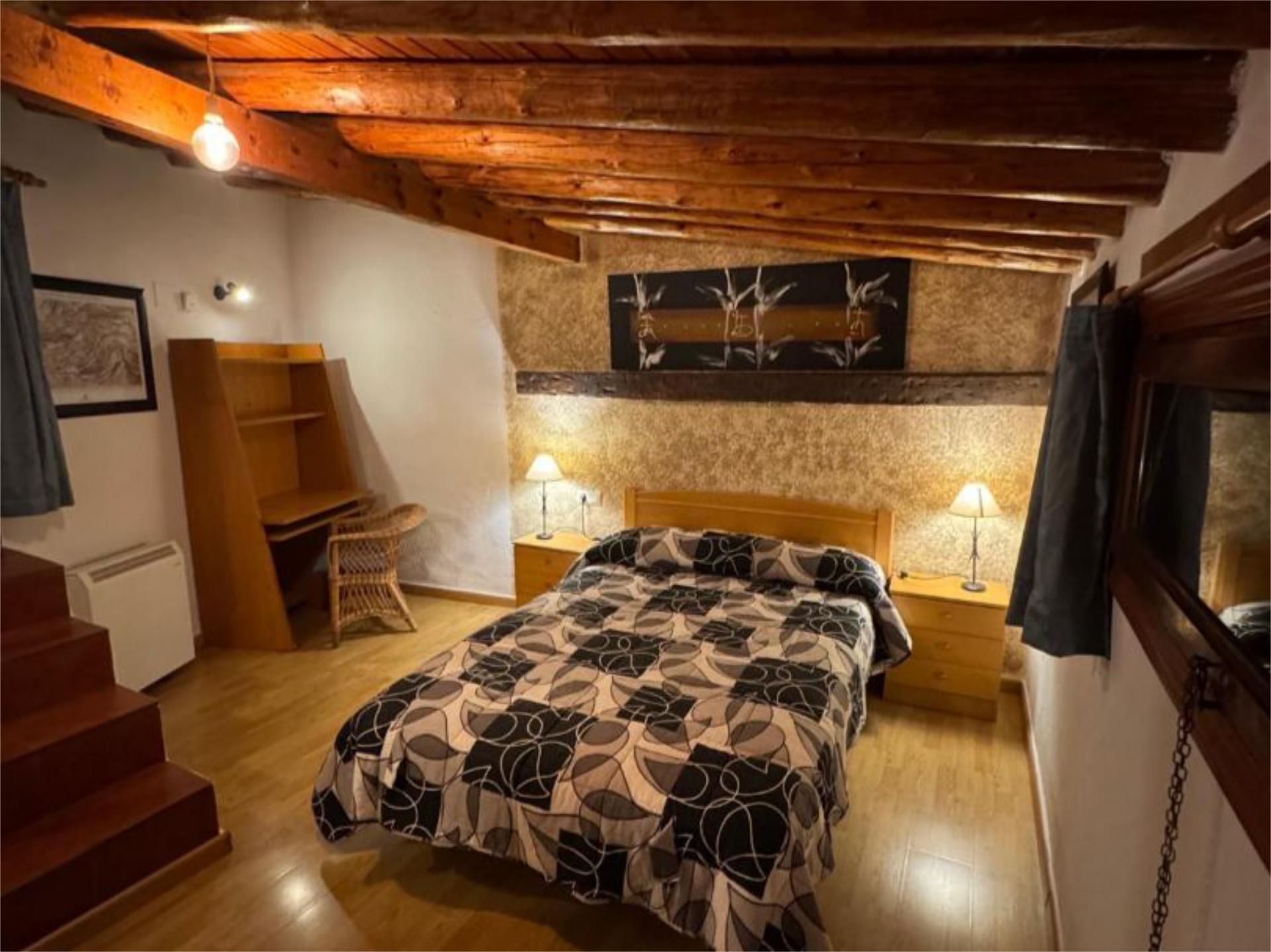 Pis de lloguer a Calle Alonso de Ojeda, 26, Casco Histórico Dormitori de Pis de lloguer en Cuenca Capital amb Terrassa