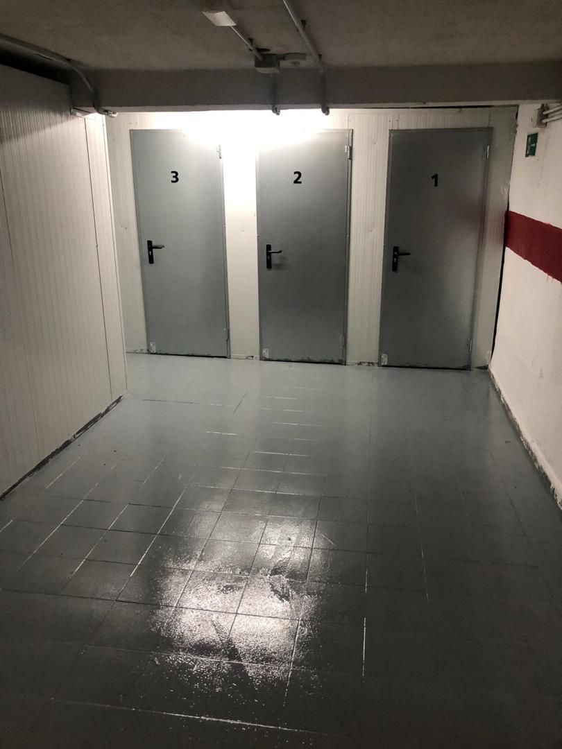 Traster de lloguer en  Granada Capital