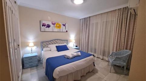 Foto 2 de Casa adosada de lloguer a Nueva Atalaya, Estepona