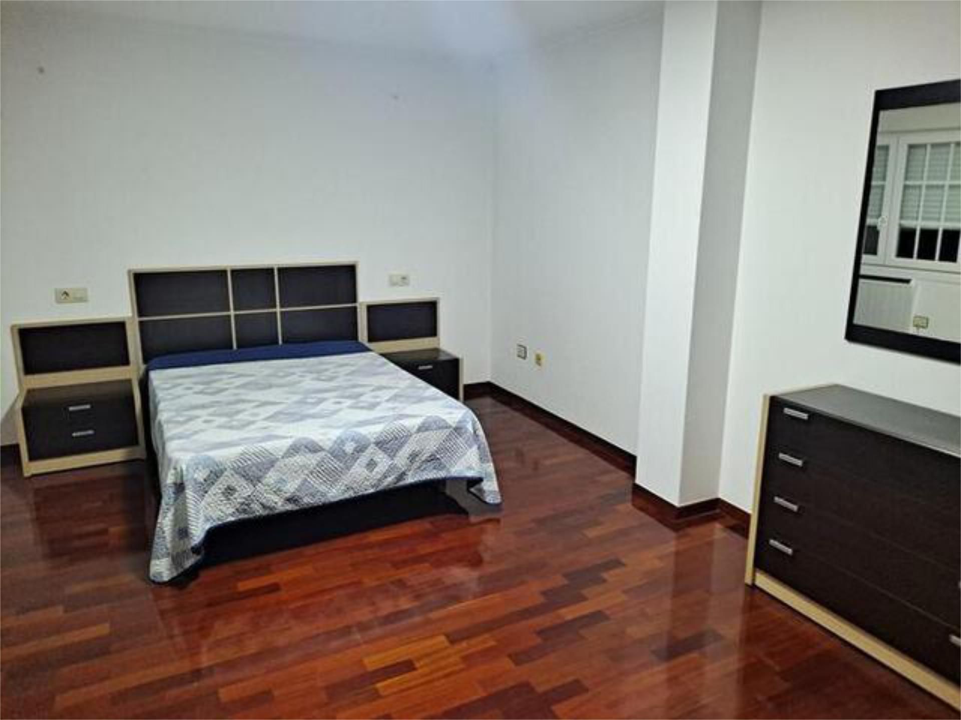 Dormitori de Pis de lloguer en Zas amb Calefacció, Terrassa i Traster