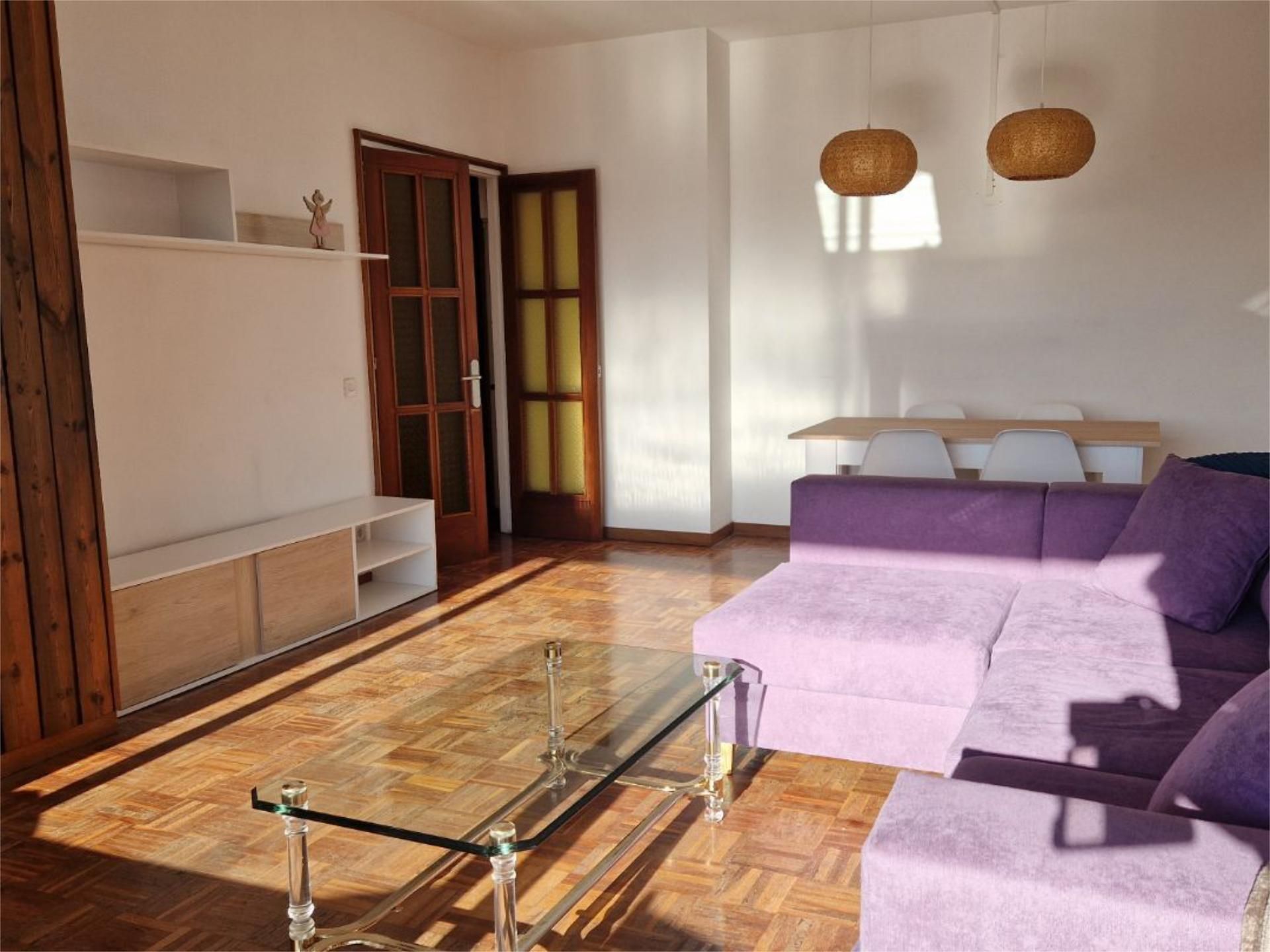 Flat to share in Passeig General Mendoza, 7, Centre - Barri Vell Living room of Flat to share in Girona Capital with Heating, Parquet flooring and Terrace