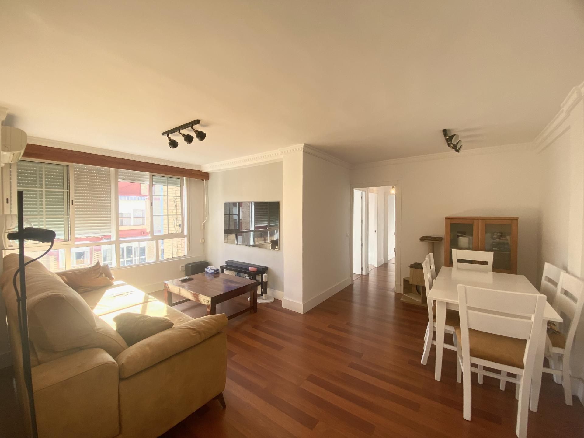 Living room of Flat for sale in El Puerto de Santa María  with Air Conditioner, Terrace and Storage room