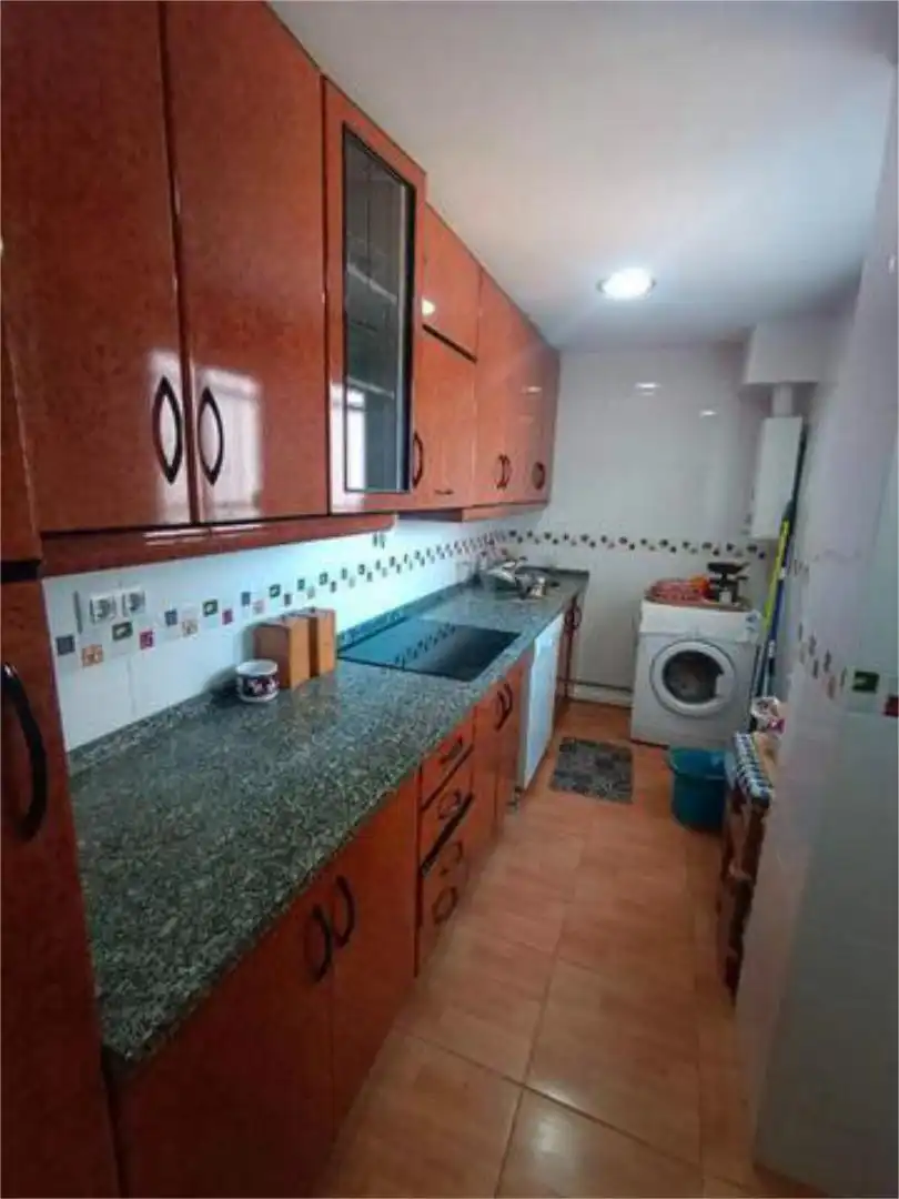 Cocina de Piso de alquiler en Sevilla con Calefacción, Terraza y Amueblado