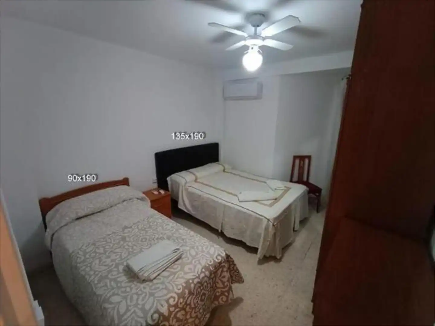 Habitación de Piso de alquiler en Sevilla con Calefacción, Terraza y Amueblado